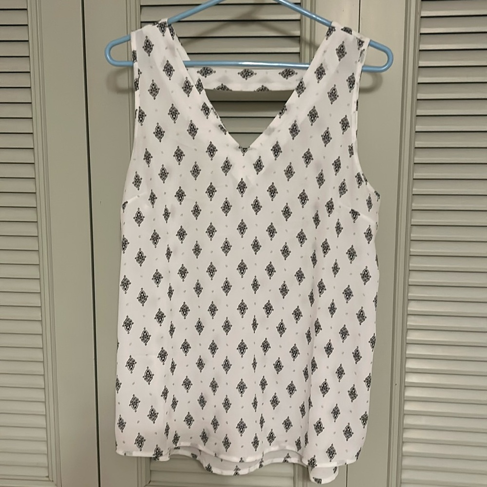 Maurices Creamy White Lightweight Medallion Print Tank Blouse